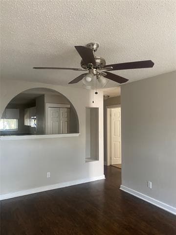 Building Photo - 3815 Lovingood Dr