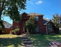 Building Photo - 5013 Goldenrod Dr