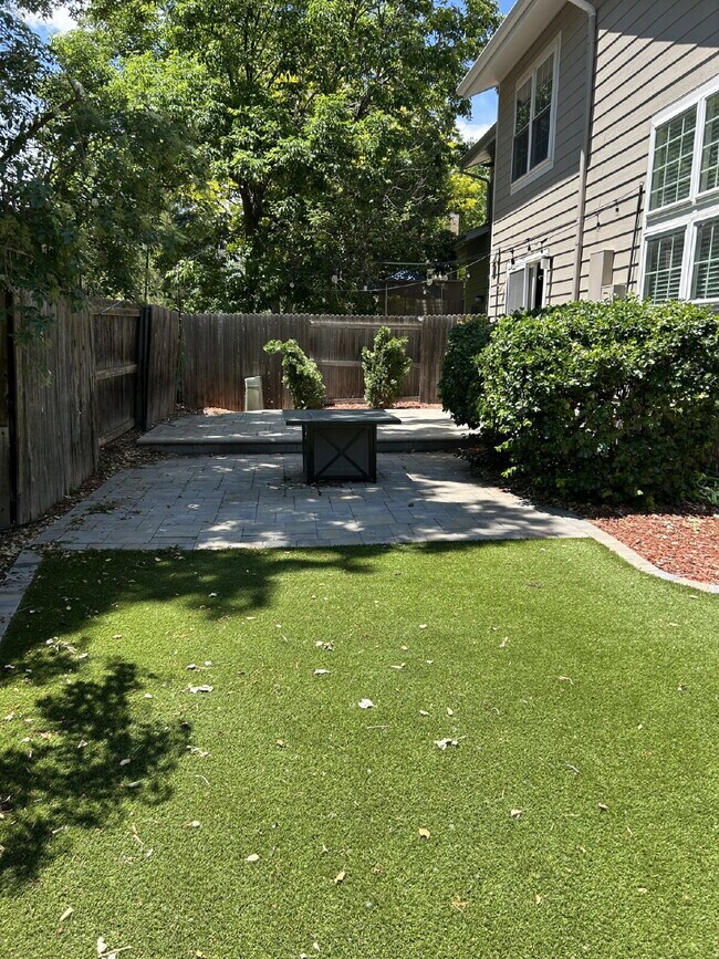 Building Photo - 7610 E Gunnison Pl