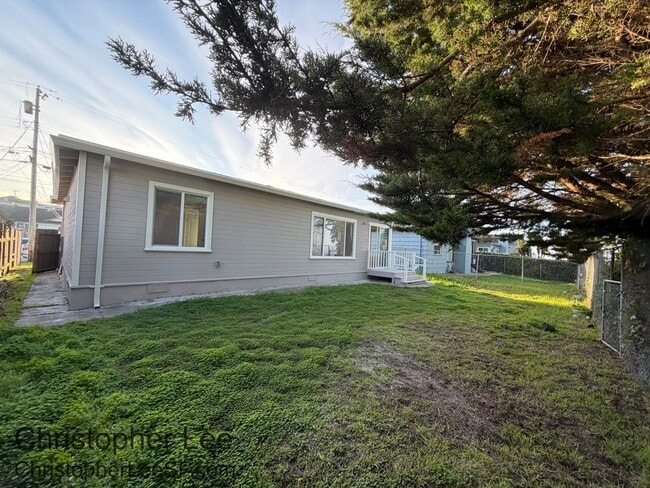 Building Photo - 848 Beechwood Dr