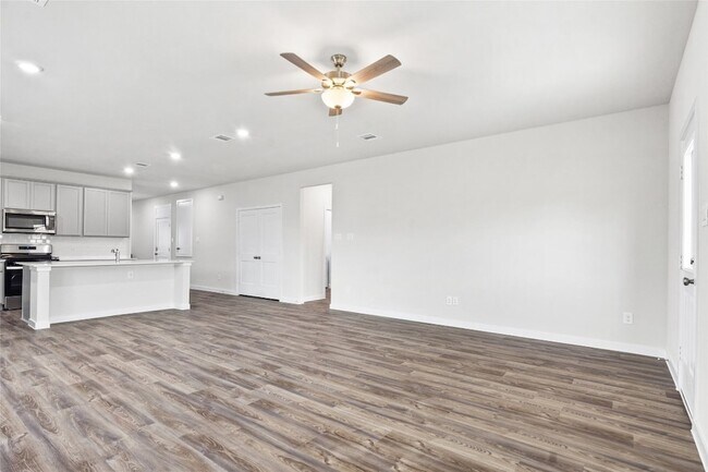 Building Photo - 30223 Fledged Wing Dr