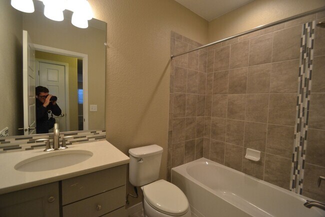 Building Photo - Ranch w/finished Basement with AC and a Gas Stove!