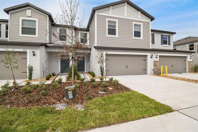 Building Photo - 8221 Cor Pne Wy