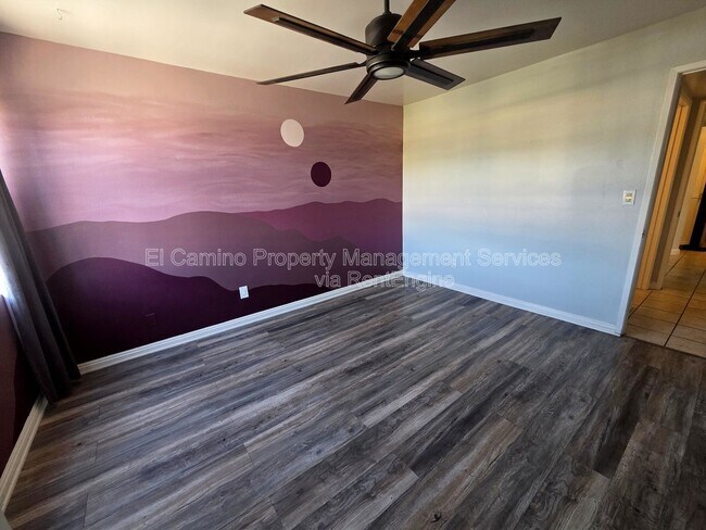 Building Photo - 628 Daisy Ave