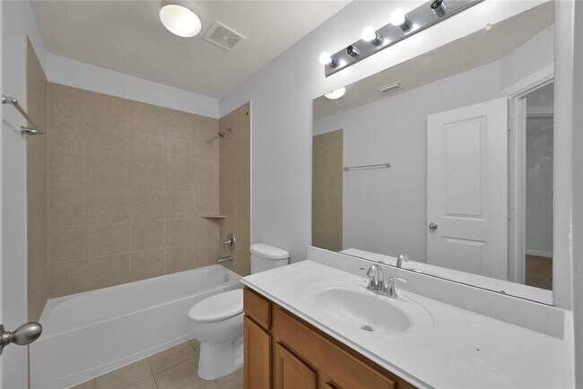 Building Photo - 90 W Montfair Blvd