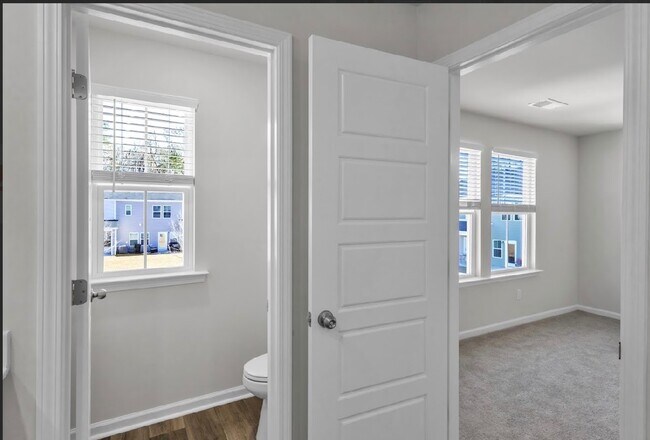 Building Photo - 8740 Silver Perch Ln