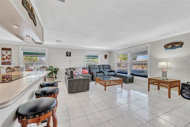 Building Photo - 203 Allen Ave