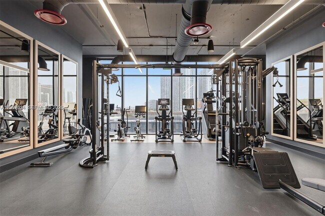 Building Photo - 20 NE 11th St