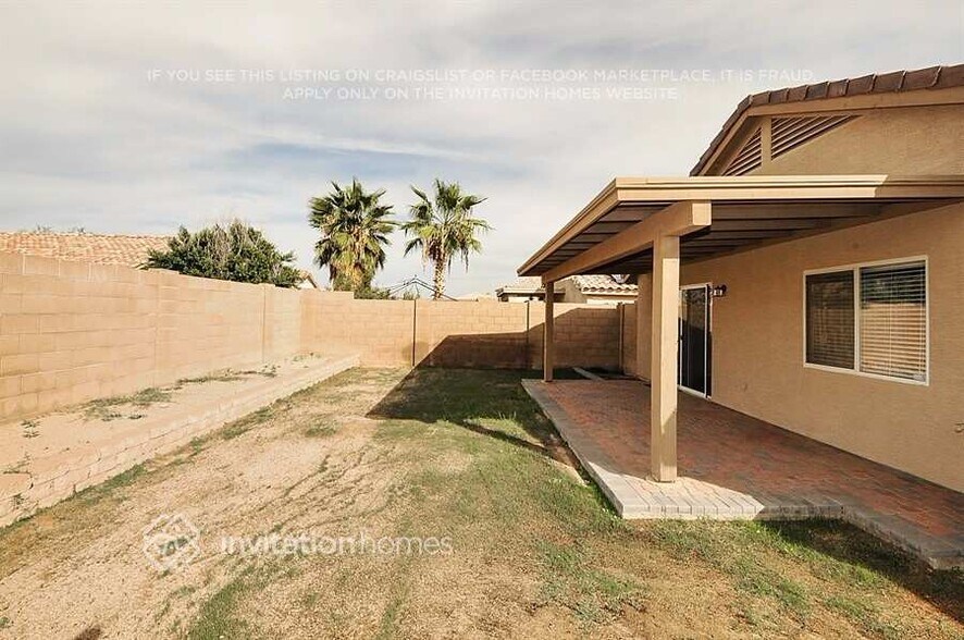 Building Photo - 12230 W Aster Dr