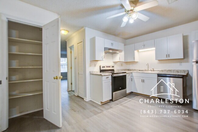 Building Photo - 6280 Lucille Dr