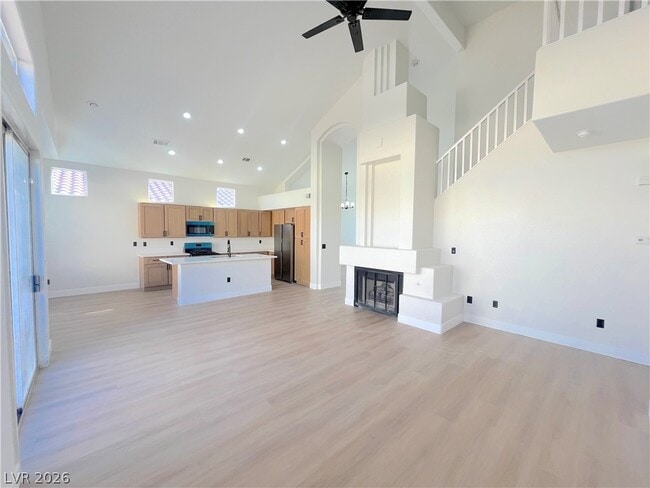 Building Photo - 376 Blackstone River Ave