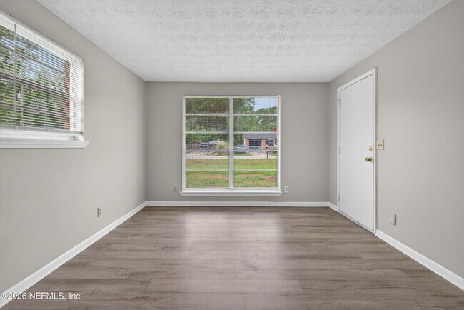 Building Photo - 4257 Packard Dr