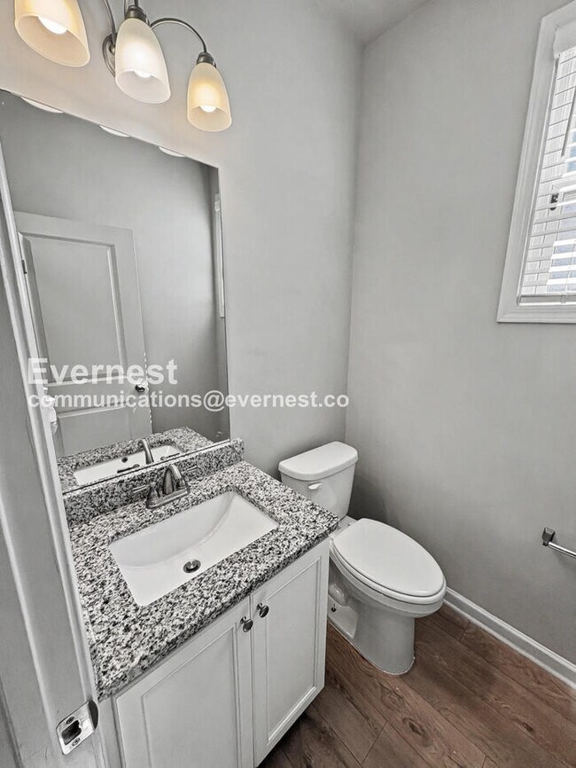 Building Photo - 322 Bertha Honey Stewart Dr