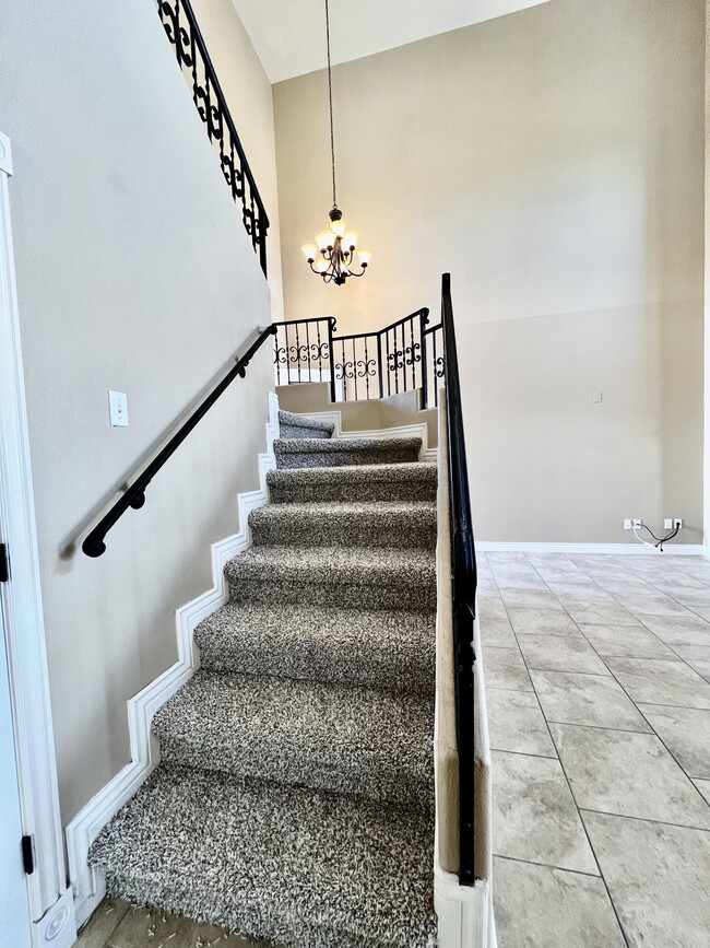 Building Photo - 3727 Grand Bahamas Dr
