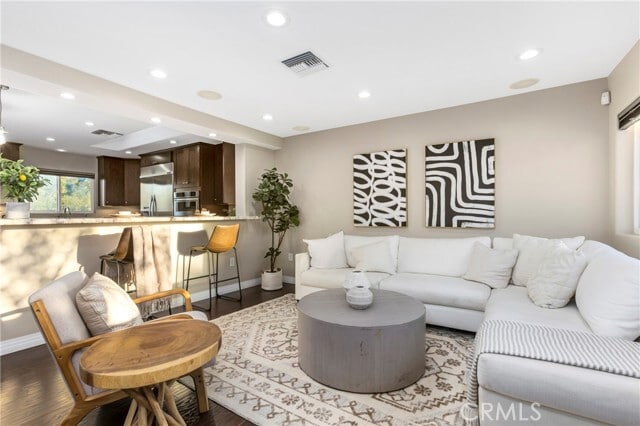 Building Photo - 1377 Hazelwood Pl