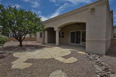 Building Photo - Quail Creek 55+ Gated Community (at least one occupant must be 55 or older, no one under the age ...