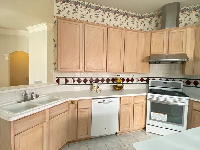 Building Photo - 20723 Spring Rose Dr