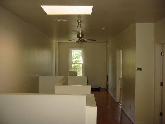 Building Photo - 1220 Half St SW