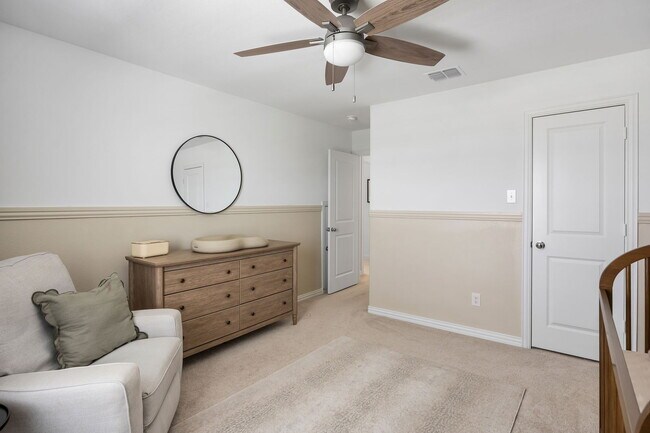 Building Photo - 10016 Thornapple Rd