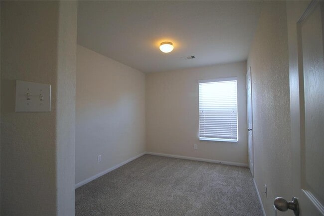Building Photo - 4910 Hidden Nest Ct