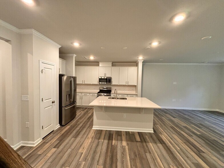 Building Photo - 1502 Foal Run Trl