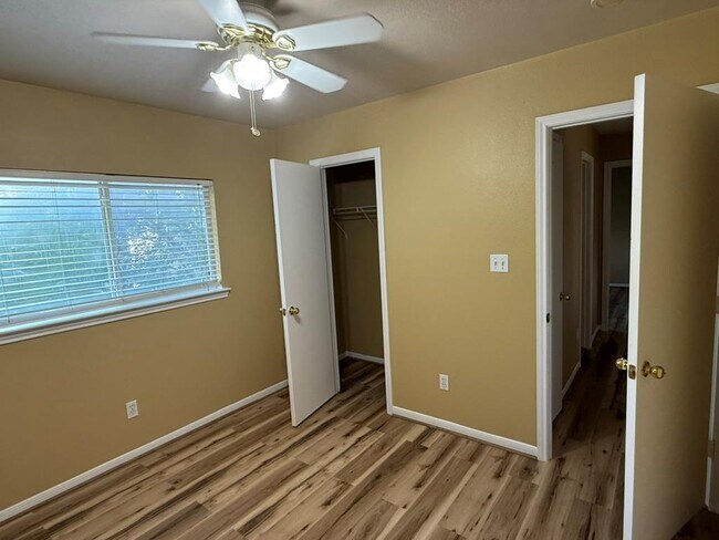 Building Photo - 1707 Morningside Cove