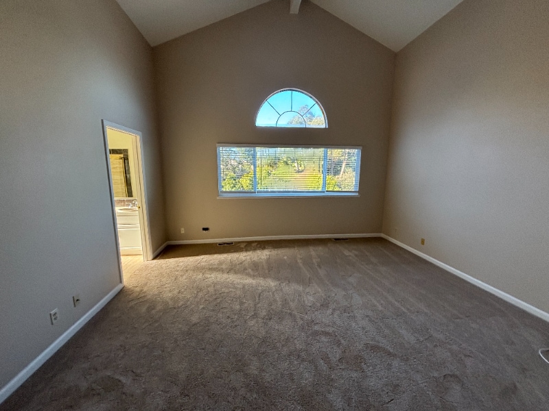 Building Photo - 242 N San Pedro Rd