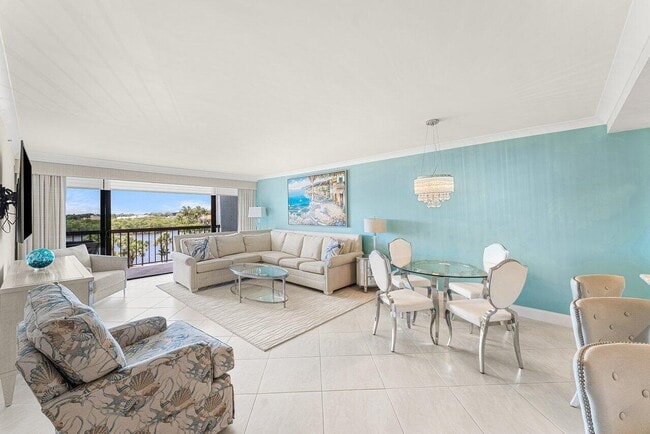 Building Photo - 4740 S Ocean Blvd