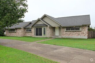 Building Photo - 3616 Arrowhead Cir