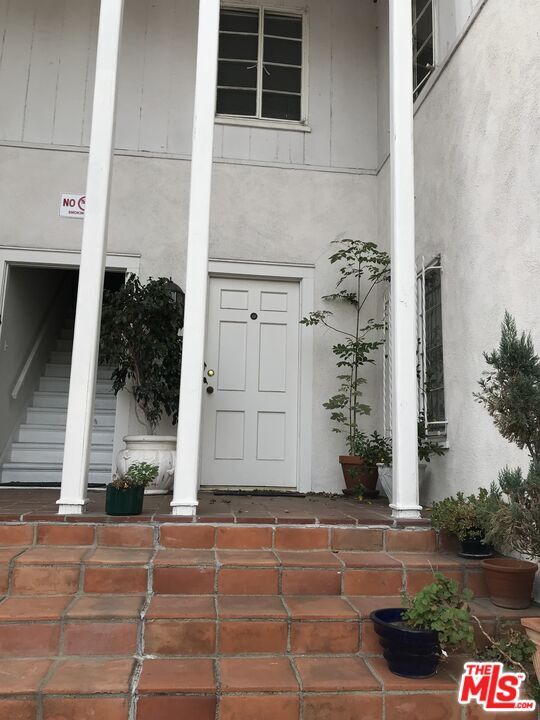 Building Photo - 1843 S Beverly Glen Blvd