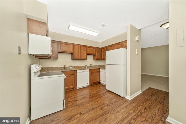 Building Photo - 6711 Park Heights Ave