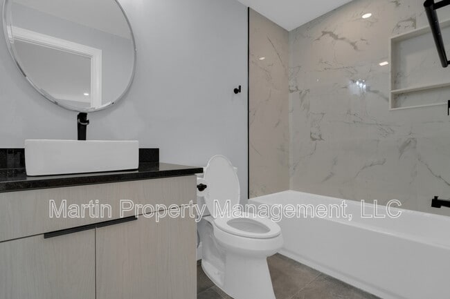 Building Photo - 1 Rockingham Ave