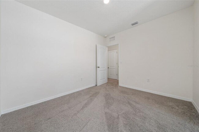 Building Photo - 1426 Isleta Lp