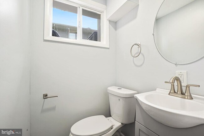 Building Photo - 10705 Lockridge Dr