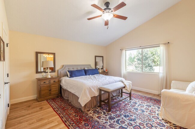 Building Photo - Beautiful Home in the Heart of Eagle