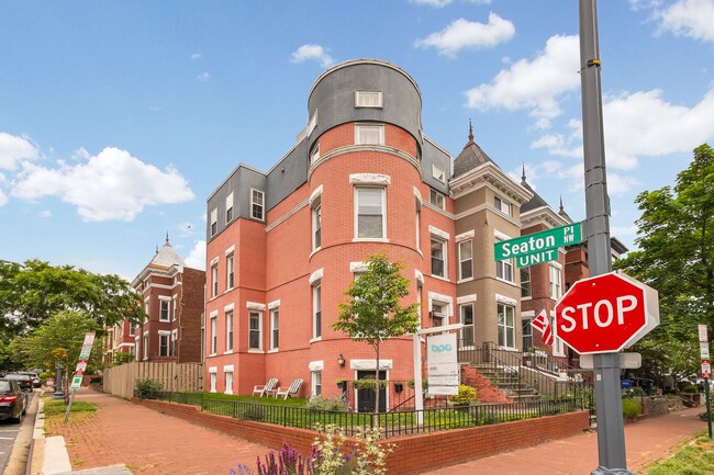 Building Photo - 1,900+ SQ FT in Bloomingdale NW DC