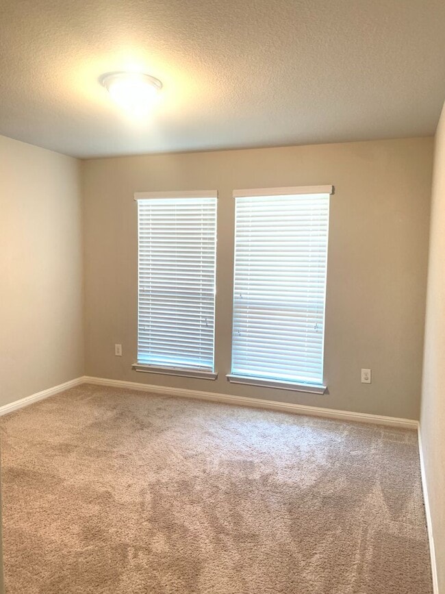 Building Photo - 3-Bedroom/2-Bath Home in Leander ISD