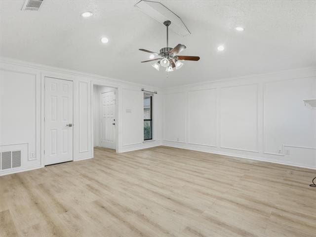 Building Photo - 2050 Lorient Dr