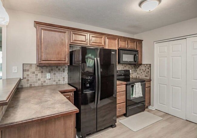 Building Photo - 4213 Hunters Trce