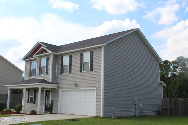 Building Photo - 306 Saratoga Ln