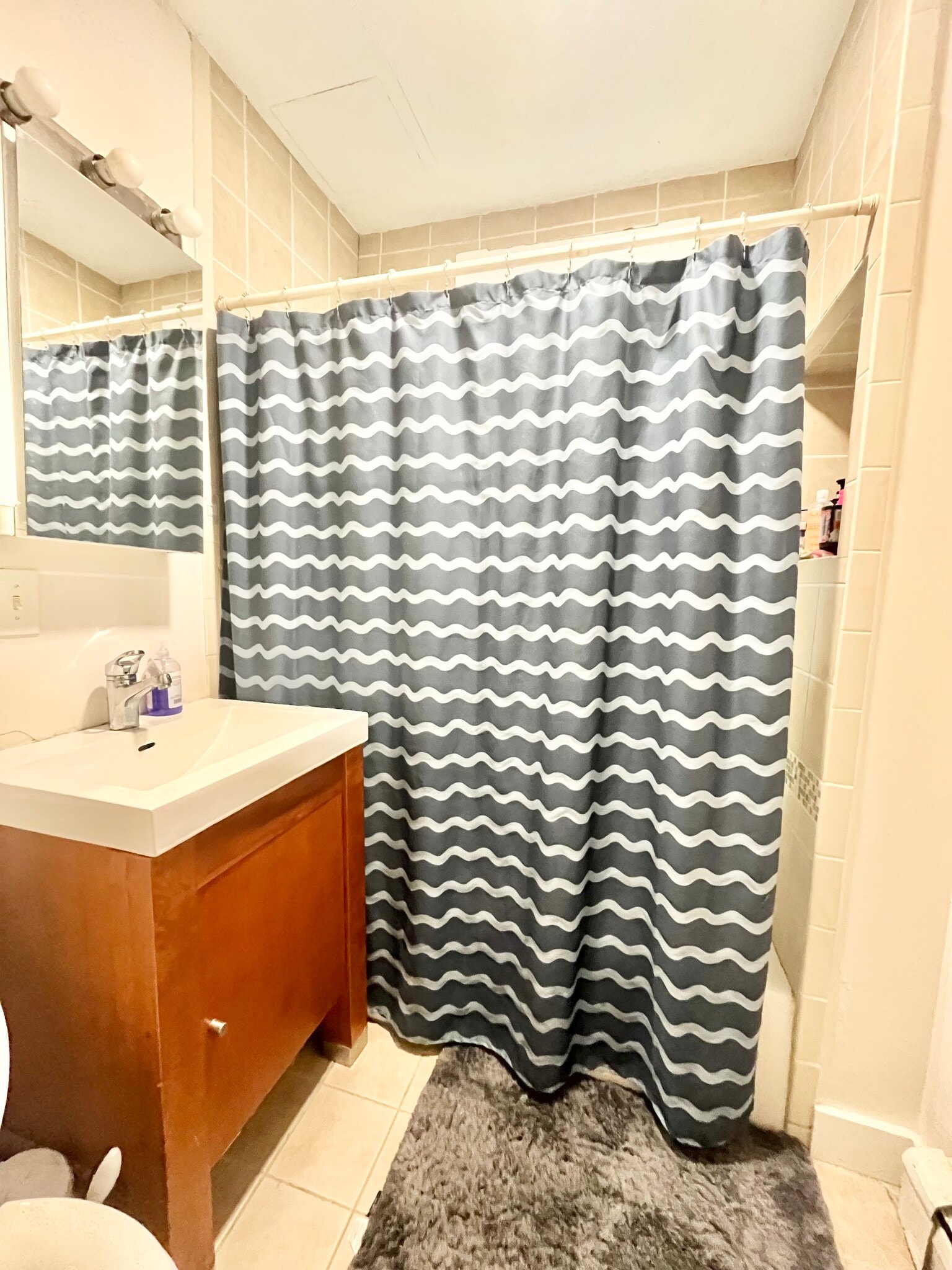 Building Photo - 12 Bucknam St