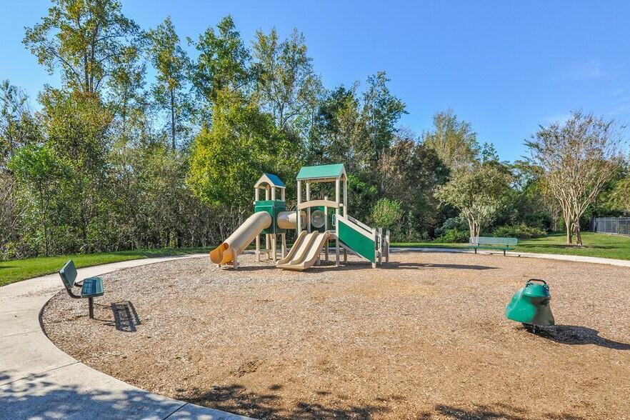 Building Photo - 529 Ashgreen Ct