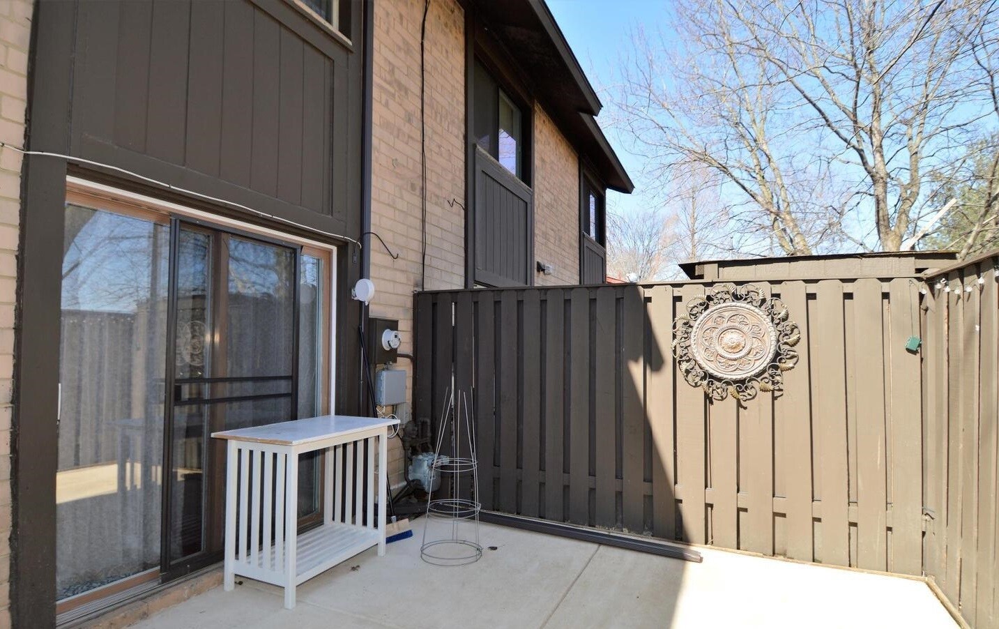 Building Photo - 9570 Standon Pl