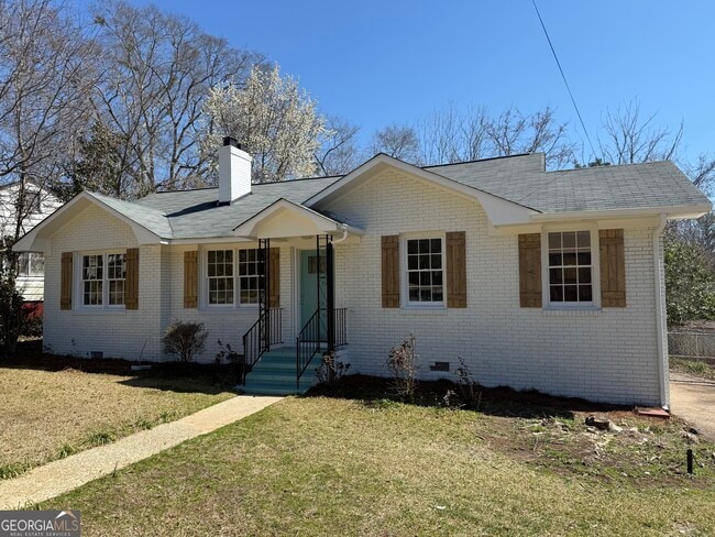 Building Photo - 214 Beechwood Cir