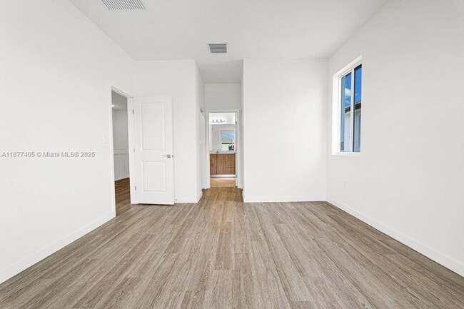 Building Photo - 22445 SW 125th Ave