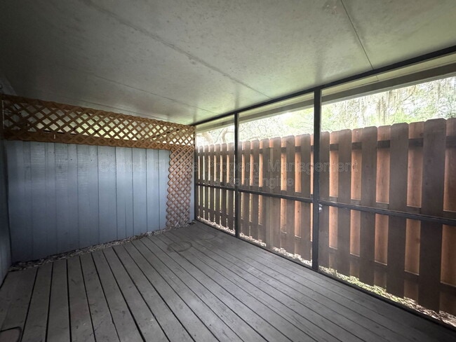 Building Photo - 4589 Lighthouse Cir