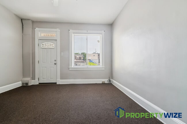 Building Photo - 407 Cambria St
