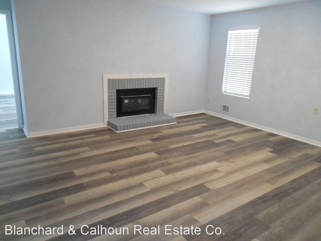 Building Photo - 4 br, 2 bath House - 107 Springlakes Circle