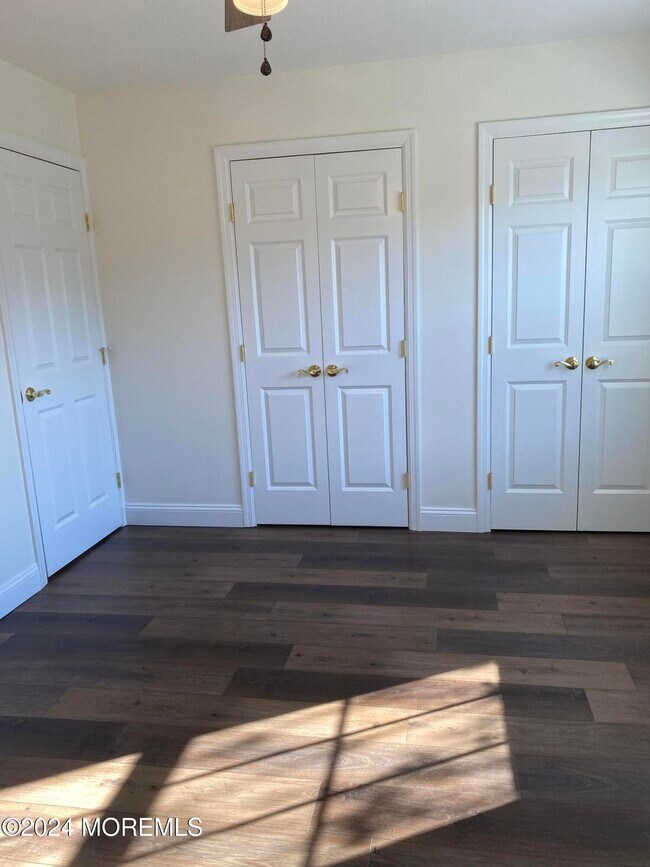 Building Photo - 66 Holly Dr