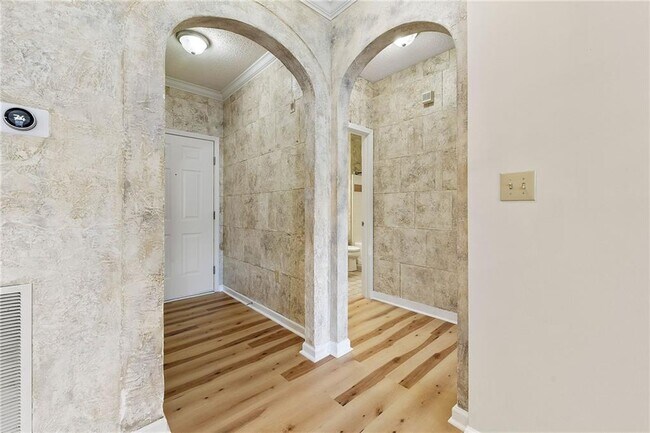 Building Photo - 4333 Dunwoody Park